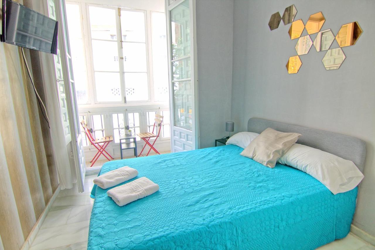 Low Cost Rooms Teatro Privat bolig *